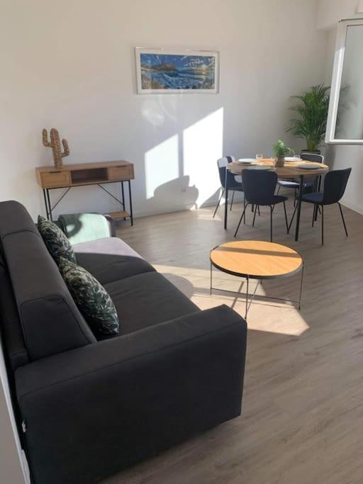 Duplex Au Coeur Du Village De كاسيس المظهر الخارجي الصورة