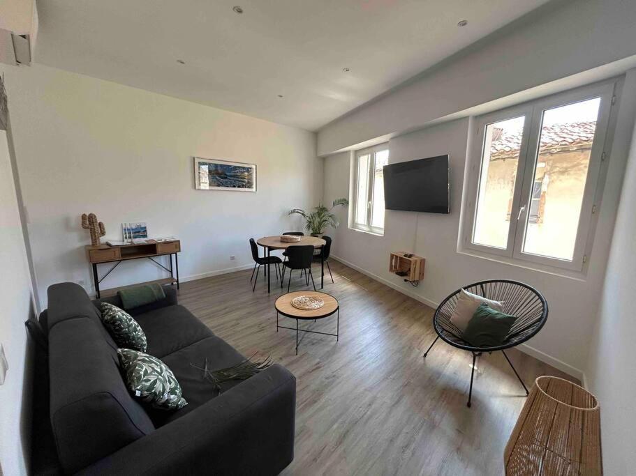 Duplex Au Coeur Du Village De كاسيس المظهر الخارجي الصورة