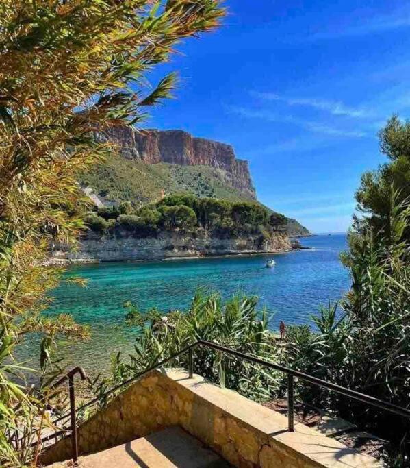 Duplex Au Coeur Du Village De كاسيس المظهر الخارجي الصورة