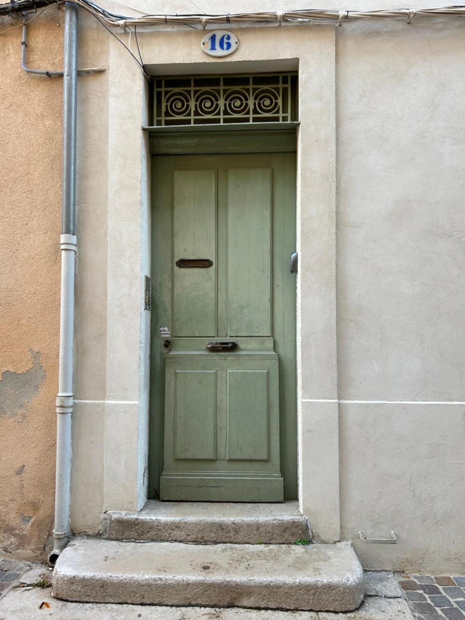 Duplex Au Coeur Du Village De كاسيس المظهر الخارجي الصورة